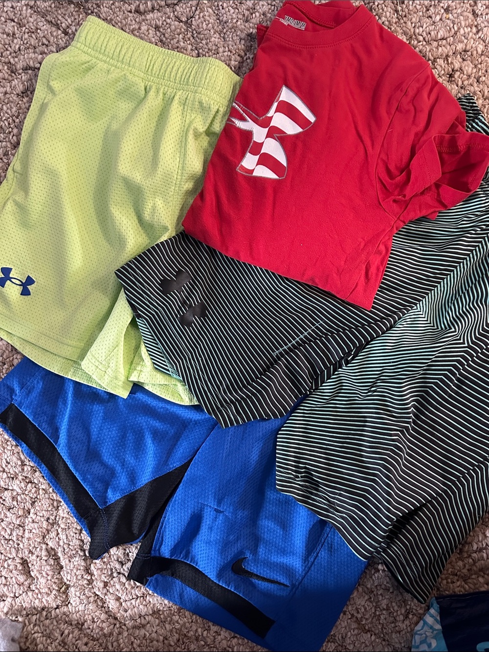 Under Armour/Nike Athletic Shorts & shirt LOT